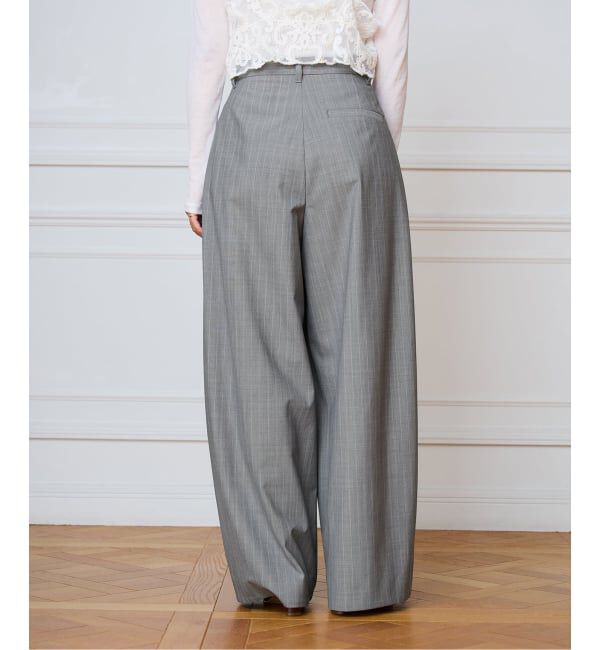 IENA LA BOUCLE「IENA LA BOUCLE スラブインパーテッドタックパンツ」|スラックス|