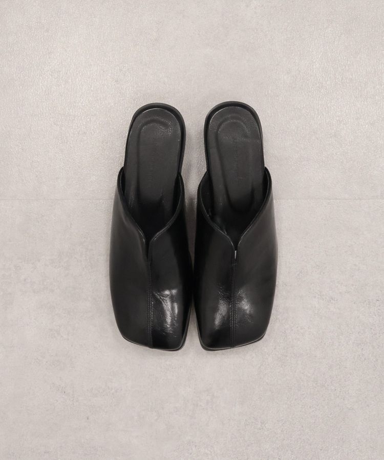 AMERICAN HOLIC「Vカットスクエアトゥミュール」|パンプス|Black