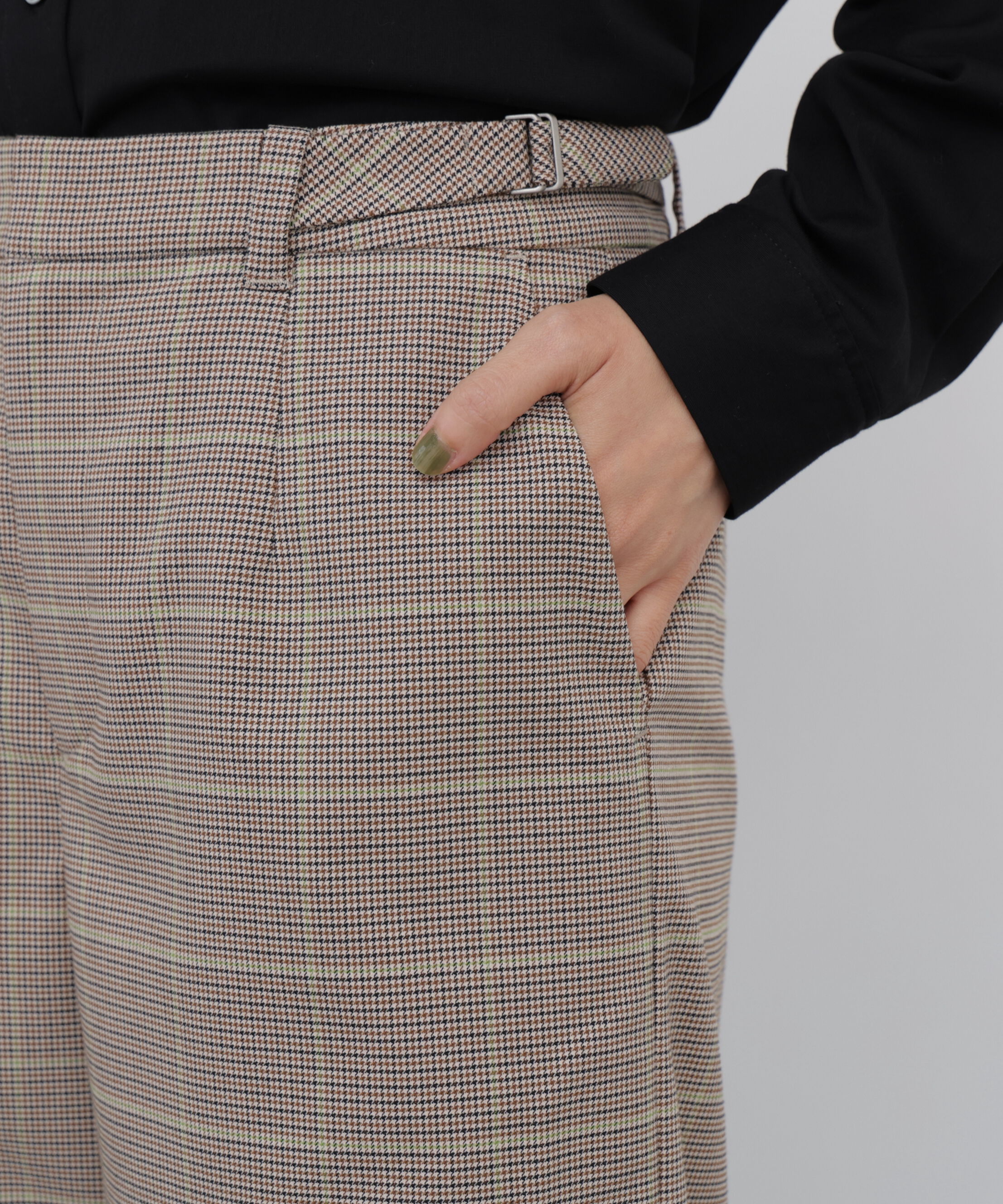  「◆シャークスキン強撚バックルパンツ」|その他|