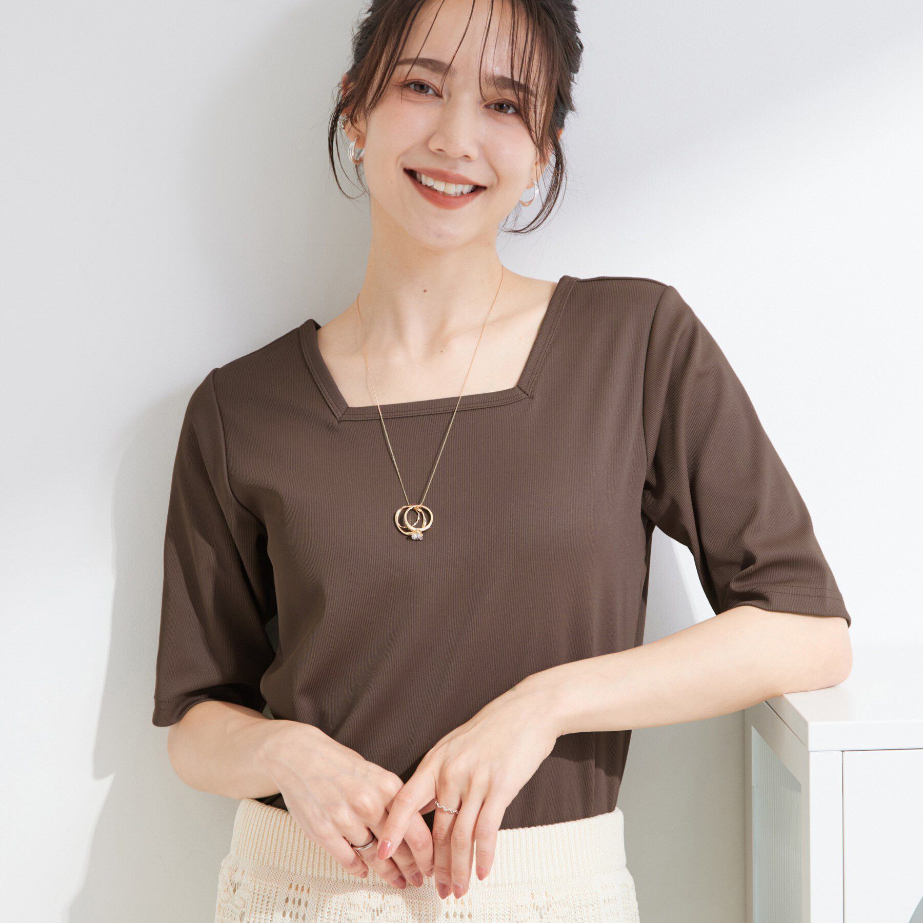 SHOO･LA･RUE「【ひんやり/前後2WAY/S-LL】着回しやすい 5分袖テレコトップス」|Tシャツ・カットソー|ブラウン(044)