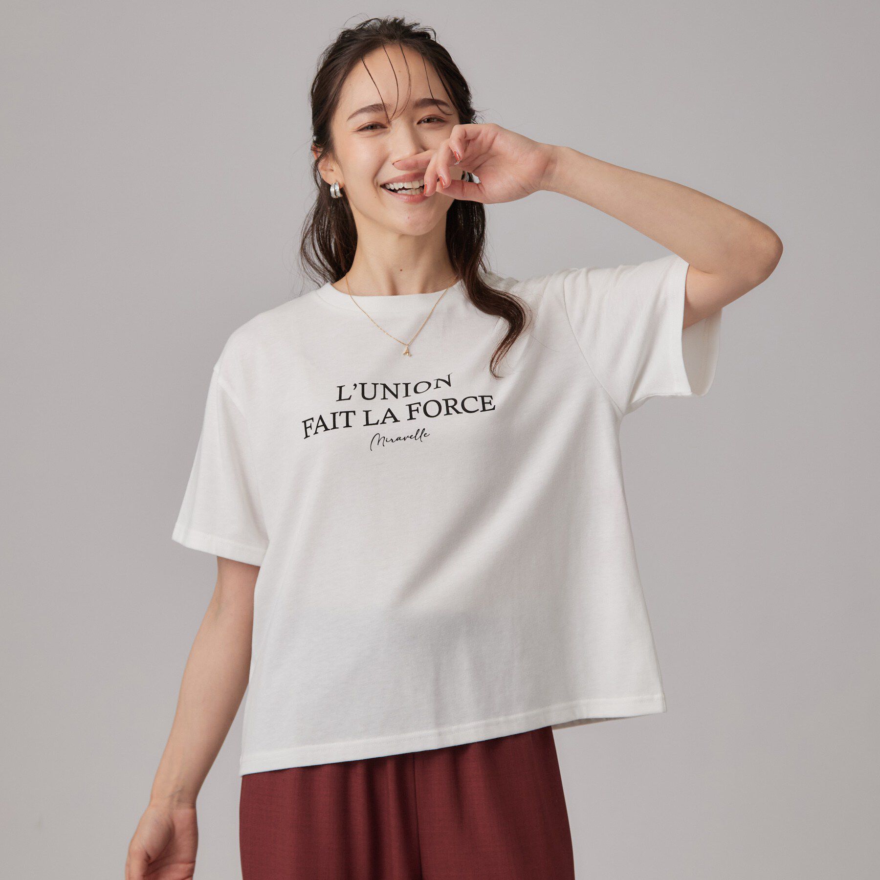 SHOO･LA･RUE「【2点セット/体型カバー】クロシェ編みベスト+ロゴT」|Tシャツ・カットソー|
