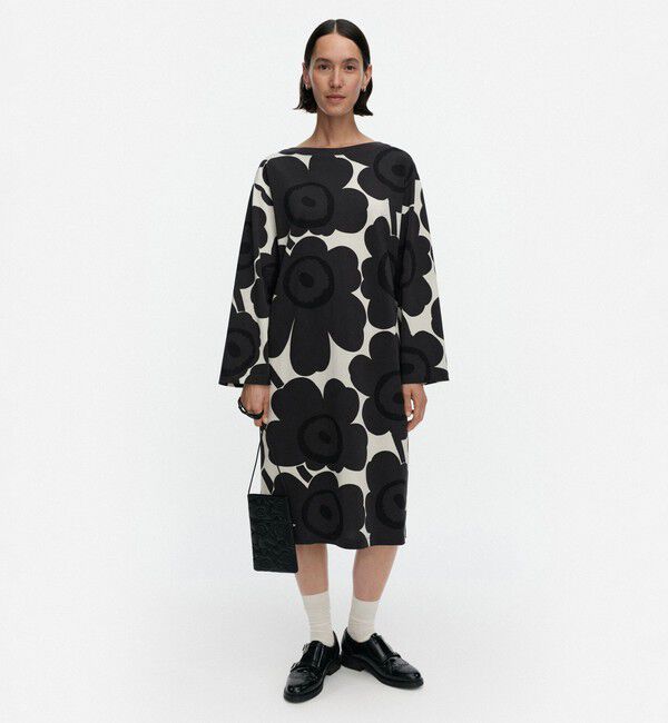 Marimekko「Tavoittaa Unikko ワンピース」|ワンピース|ｵﾌﾎﾜｲﾄ&times;ﾌﾞﾗｯｸ