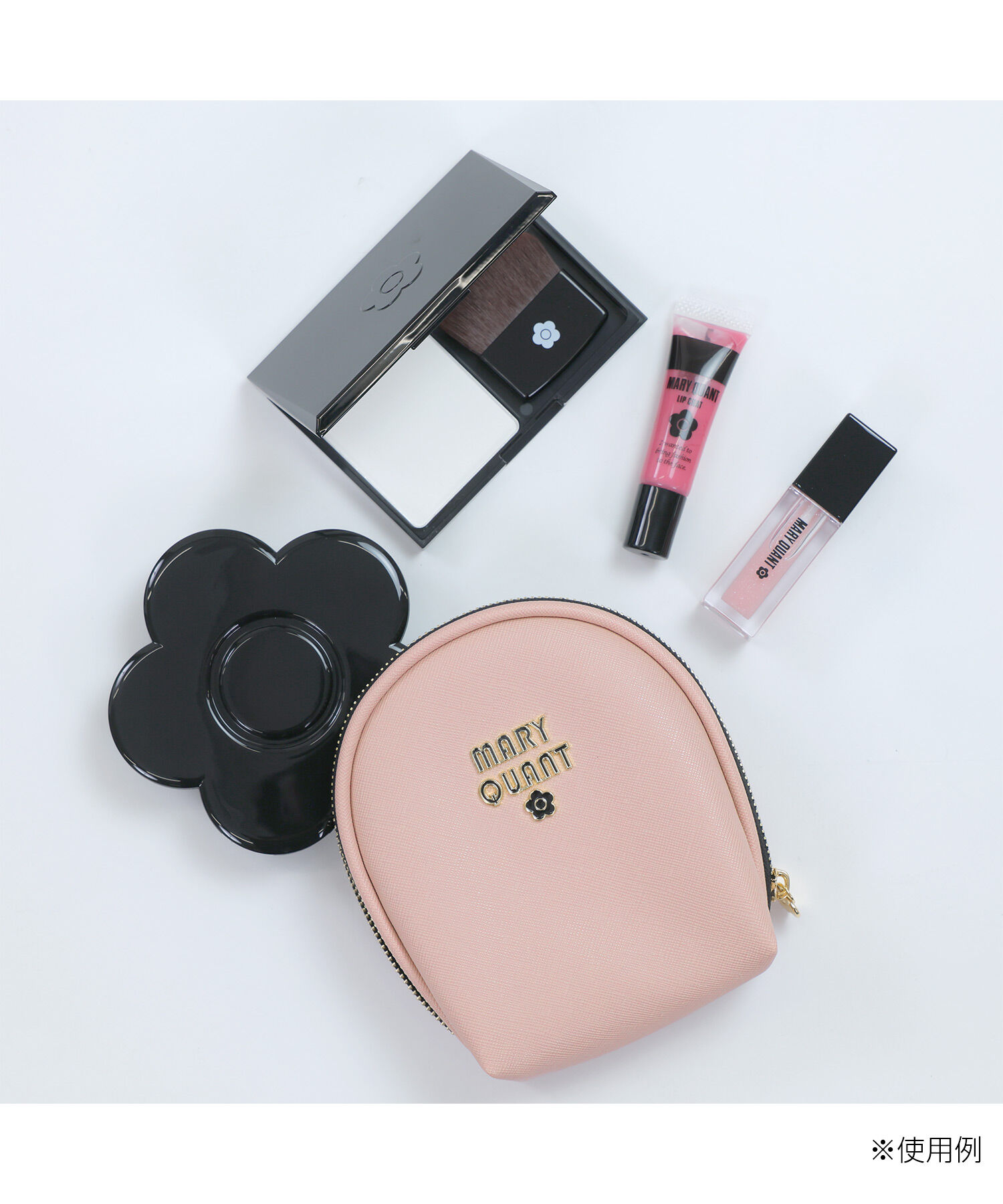 MARY QUANT「レトロロゴエポ ラウンドリップポーチ」|ポーチ|
