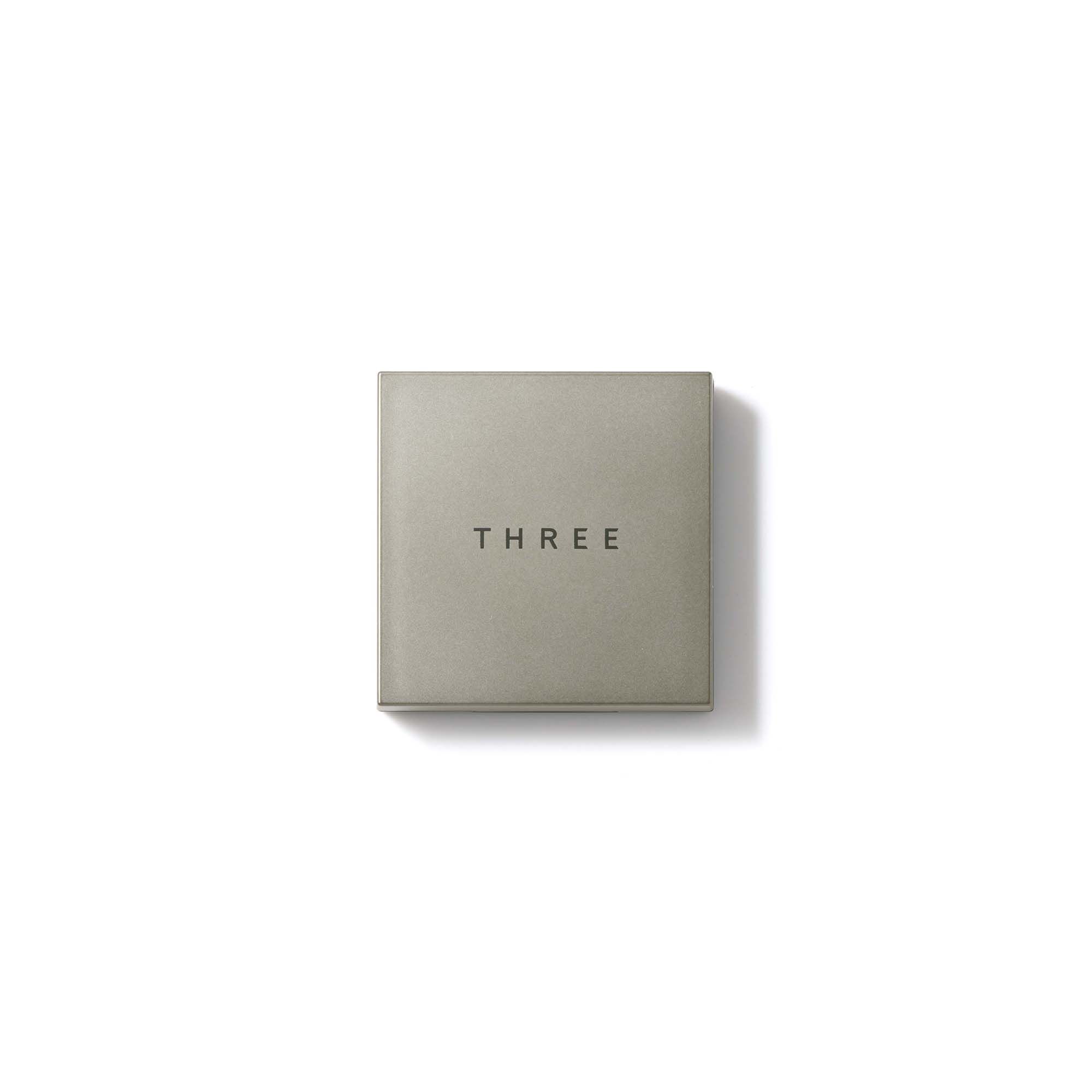 THREE「THREEフラフュームブラッシュ」|チーク|