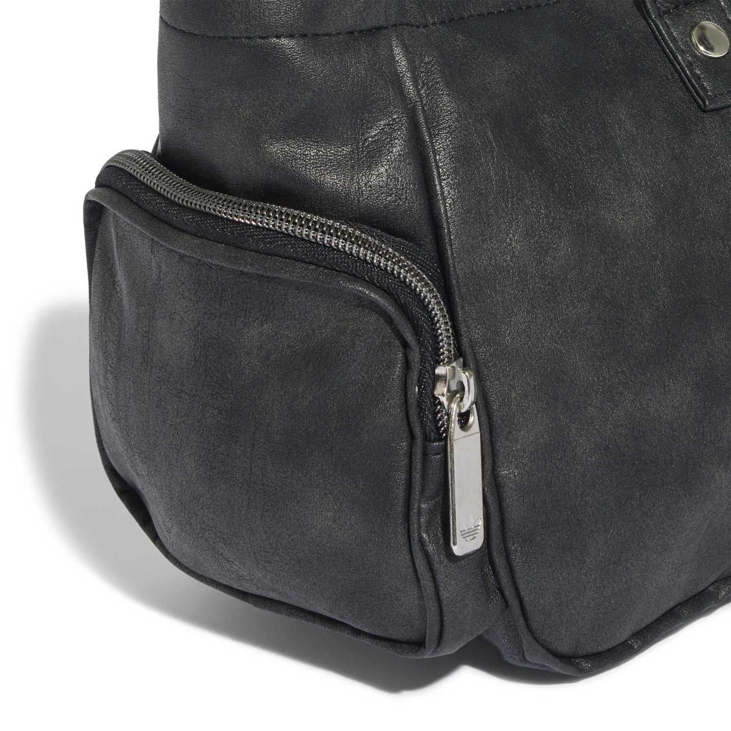adidas「【ADIDAS ｳｪｱ】W EL POCKET BAG(BADIGIRL)」|リュック|