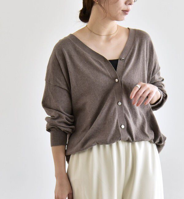 quaranciel「《予約》quaranciel:〈手洗い可能〉カシミヤ ミックス Vネック ドロスト カーディガン」|カーディガン|