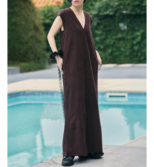  「FAUX SUEDE I-LINE DRESS：ワンピース」|ワンピース|ブラウン B