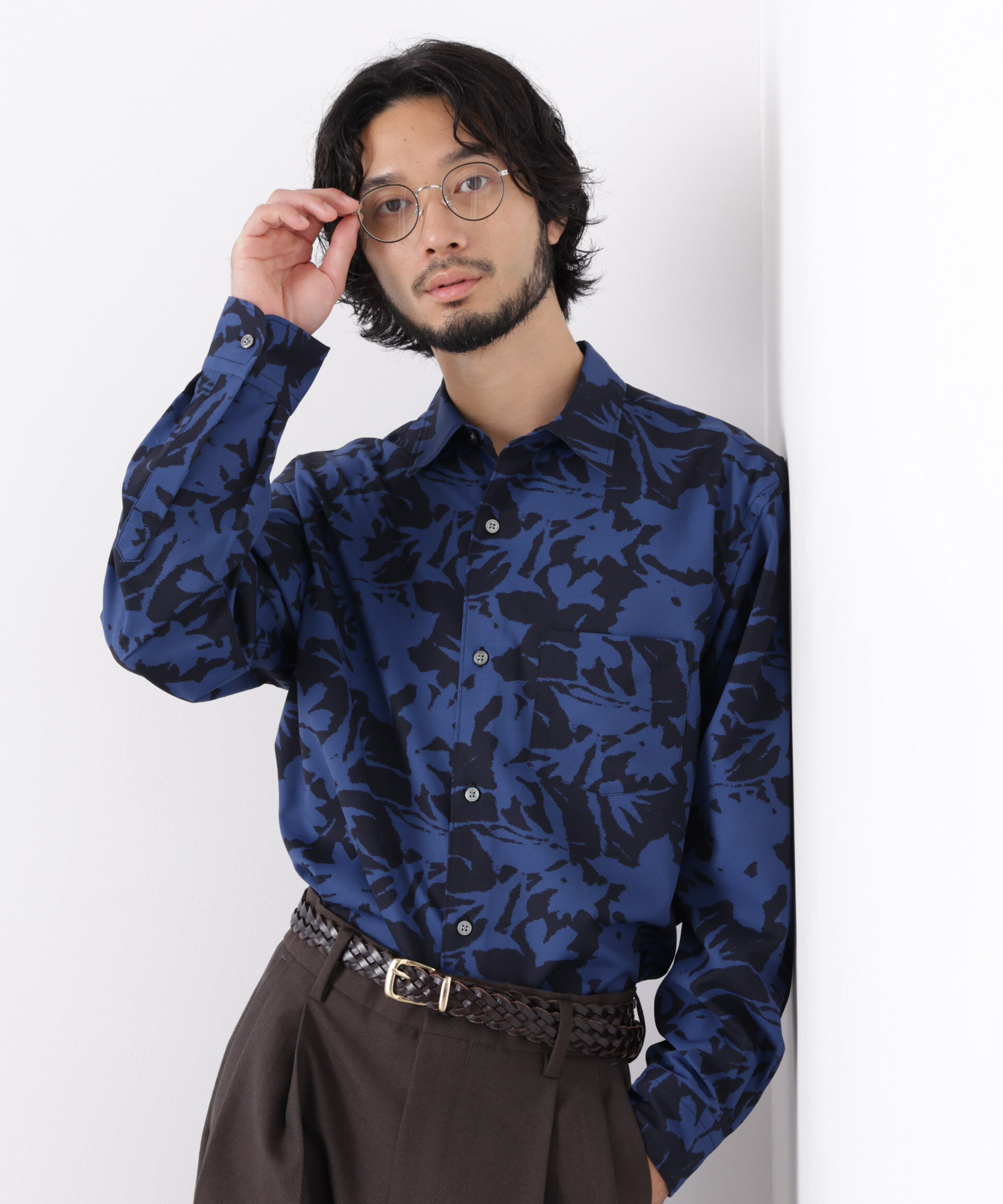 NANO universe「EDITORIAL PRINT レギュラーカラーシャツ」|シャツ・ブラウス|パターン1