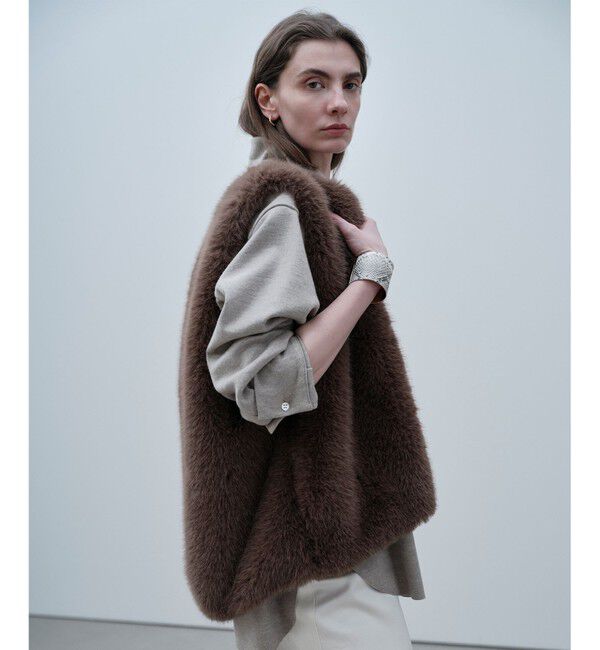 BEIGE,「BROOK / ロングヘアファージレ」|ベスト・ジレ|