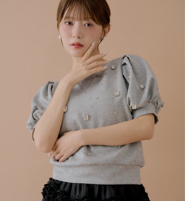  「【SALON  by Chico】パフ袖ランダムビジュースウェット」|Tシャツ・カットソー|