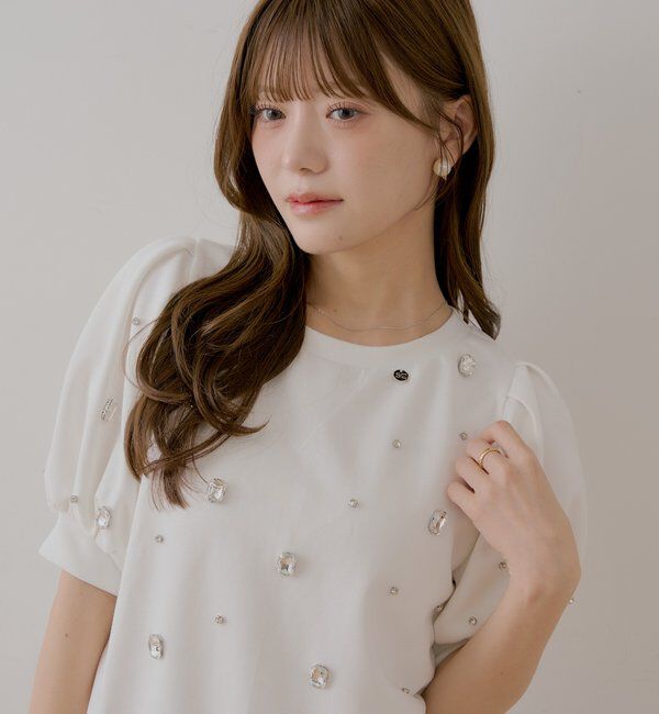  「【SALON  by Chico】パフ袖ランダムビジュースウェット」|Tシャツ・カットソー|