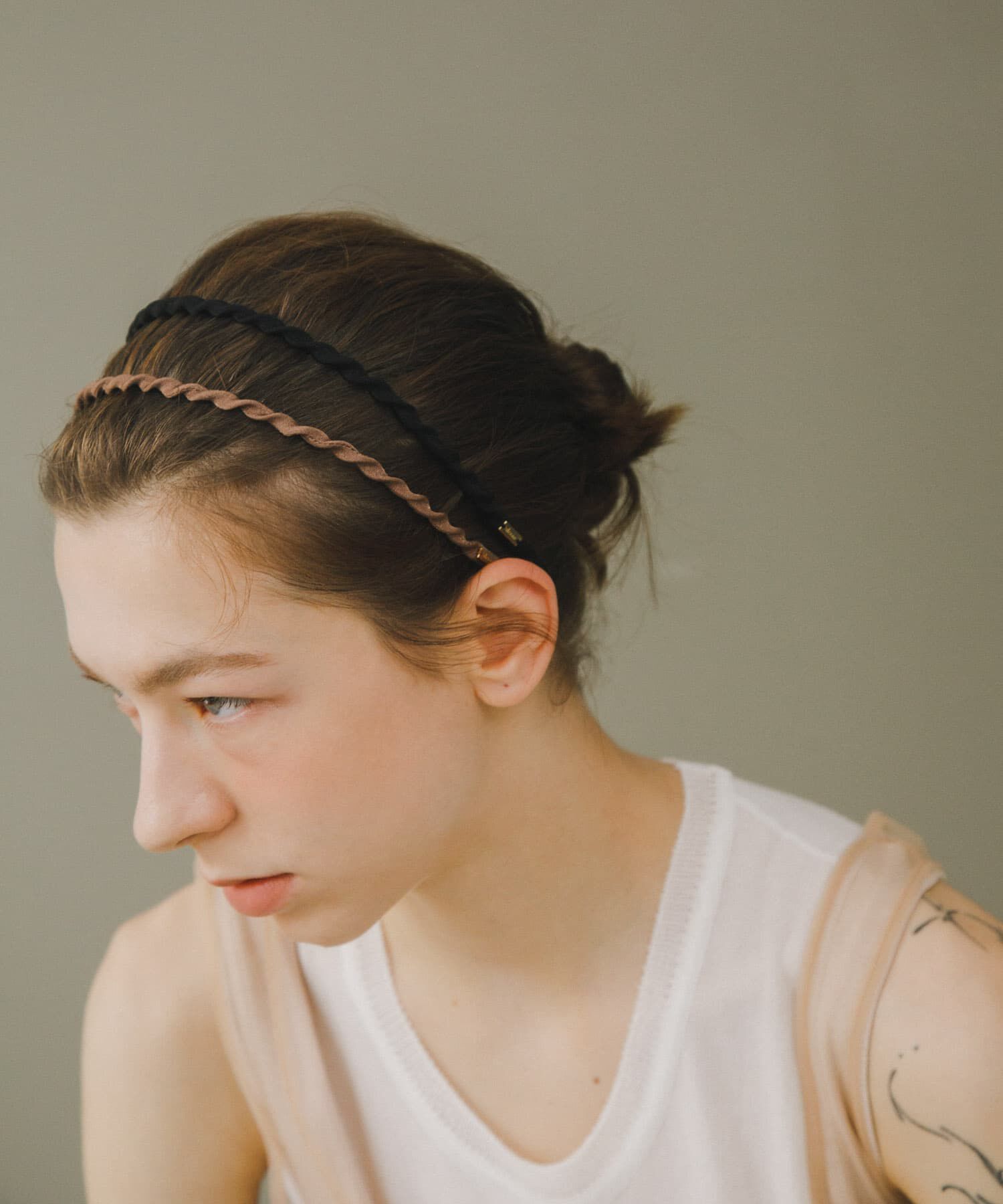 URBAN RESEARCH「decor『デコール』　TWIST HEADBAND」|カチューシャ|