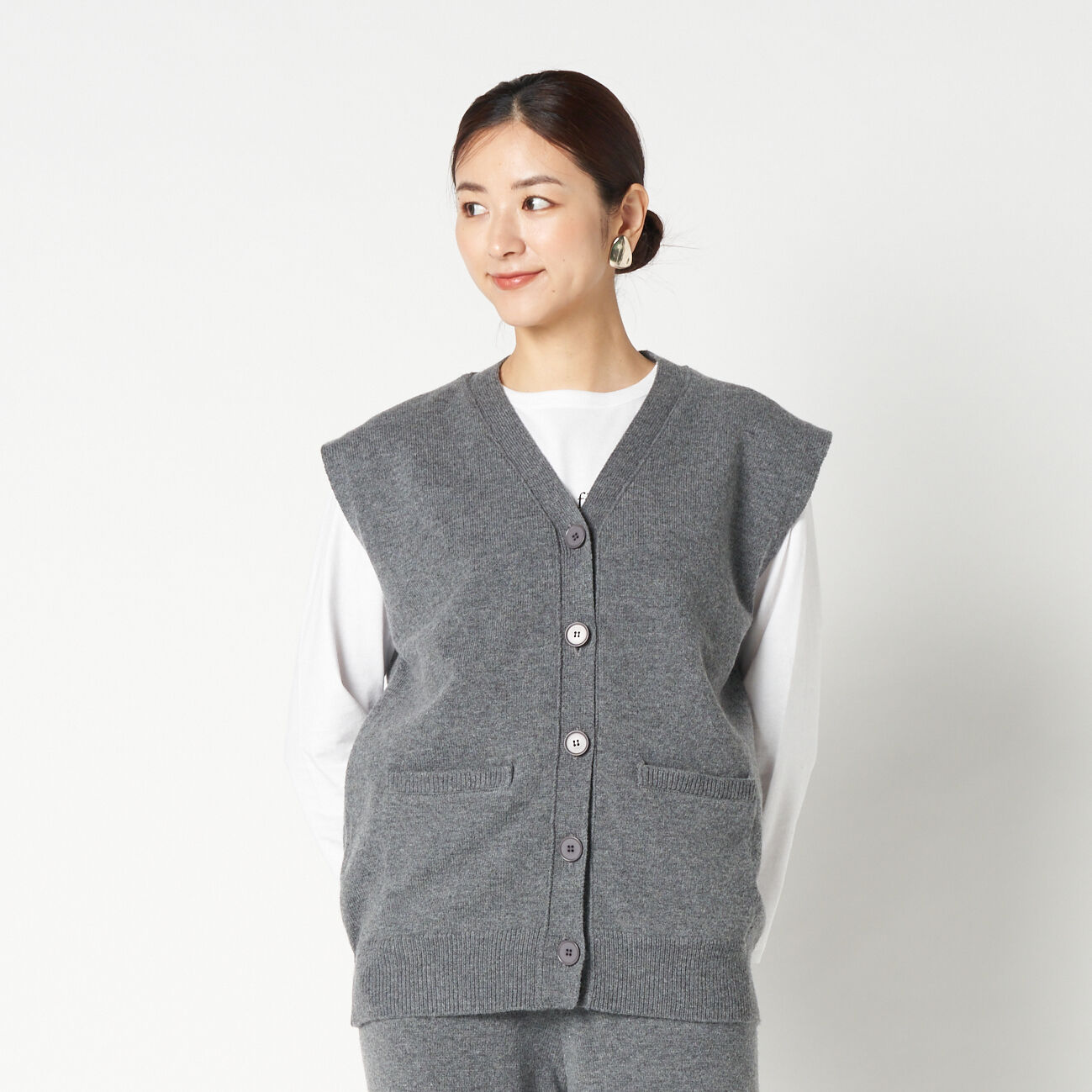 HELIOPOLE「HELIOPOLE V NECK KNIT VEST」|ニット・セーター|