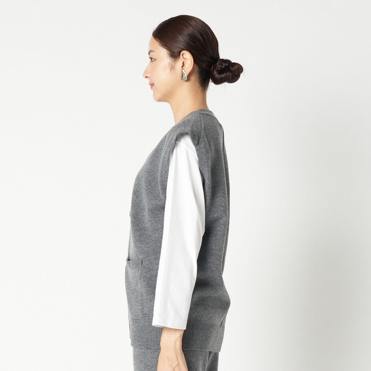 HELIOPOLE「HELIOPOLE V NECK KNIT VEST」|ニット・セーター|