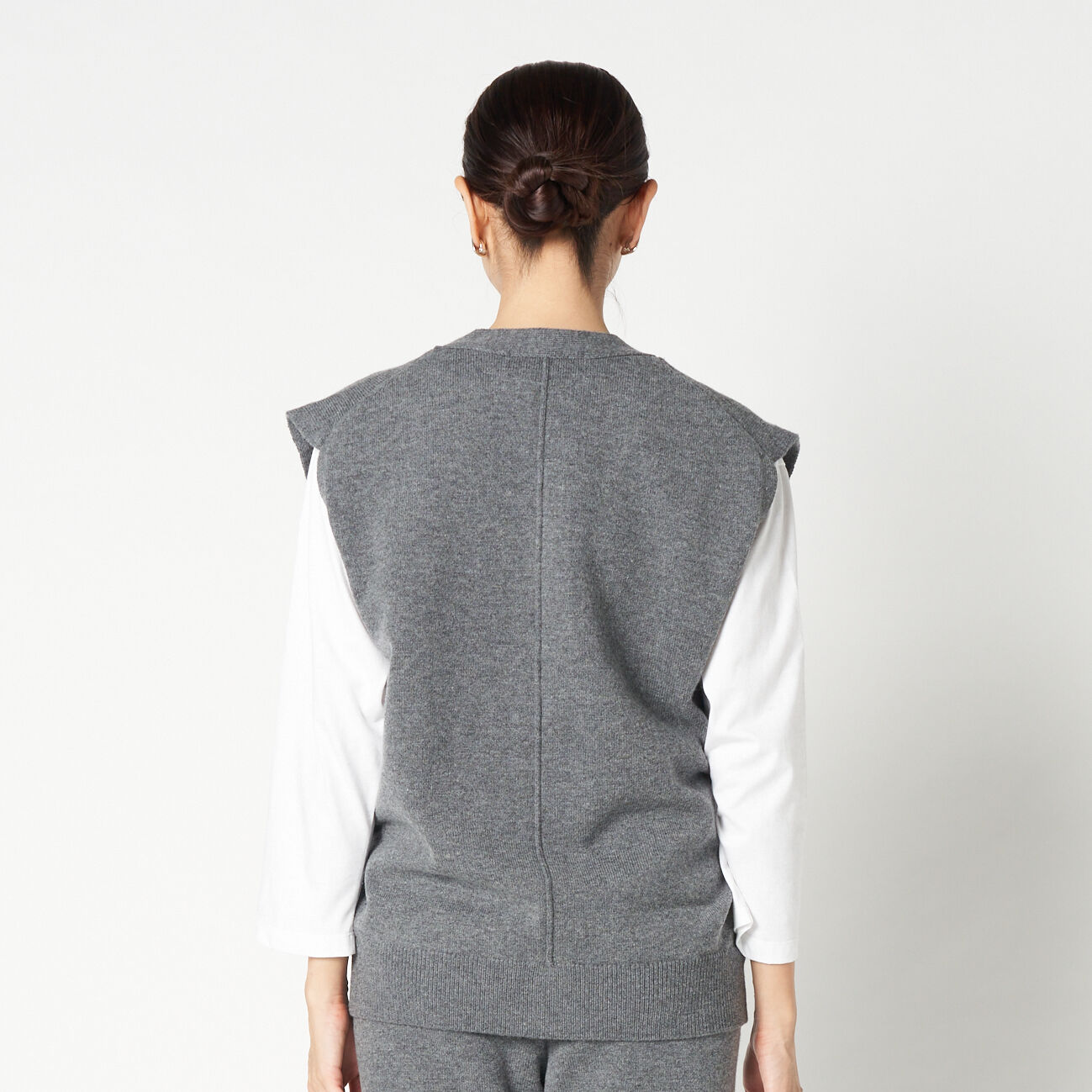 HELIOPOLE「HELIOPOLE V NECK KNIT VEST」|ニット・セーター|