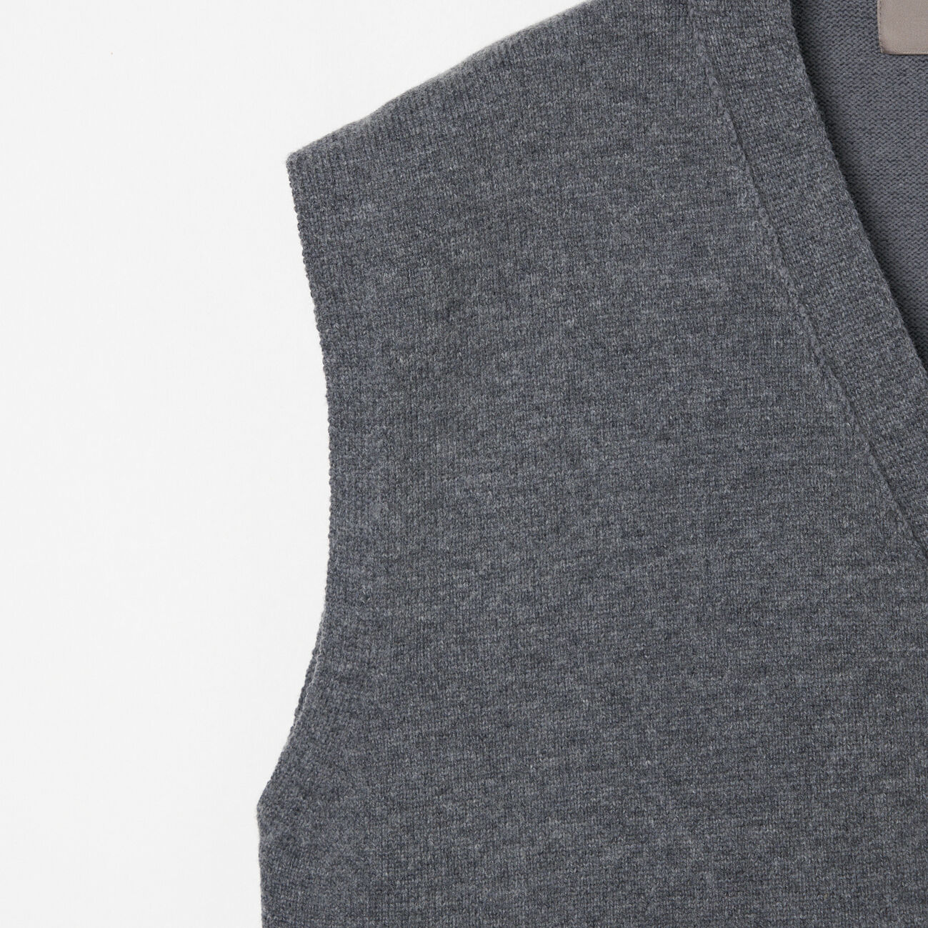 HELIOPOLE「HELIOPOLE V NECK KNIT VEST」|ニット・セーター|