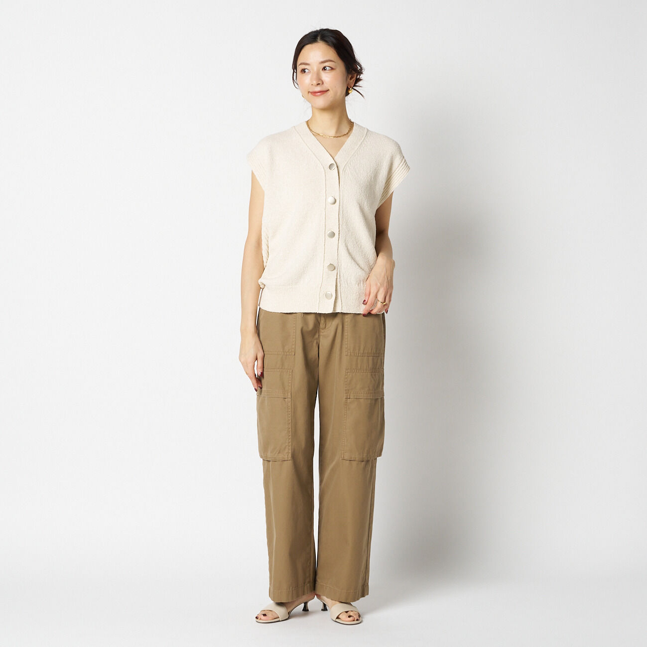 HELIOPOLE「HELIOPOLE METAL BUTTON KNIT VEST」|ニット・セーター|