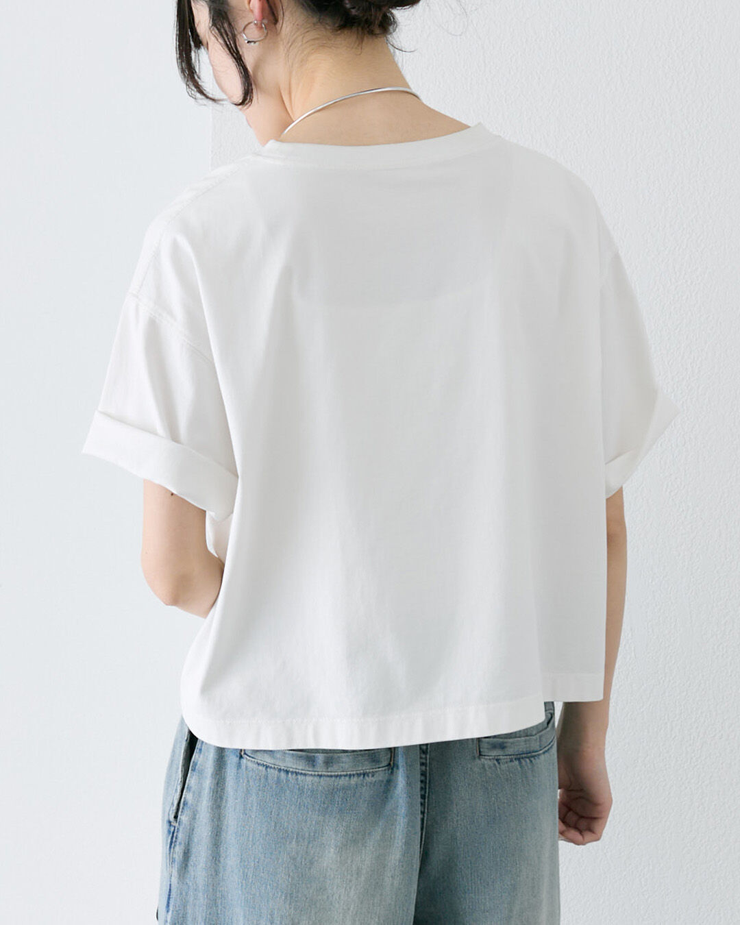  「【新色登場/WEB限定】リバースロゴTシャツ」|プルオーバー|