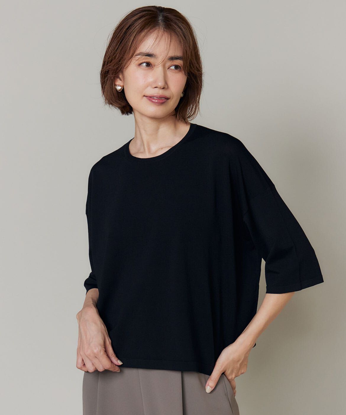INED「《大きいサイズ》Tシャツ風ニット」|ニット・セーター|ブラック