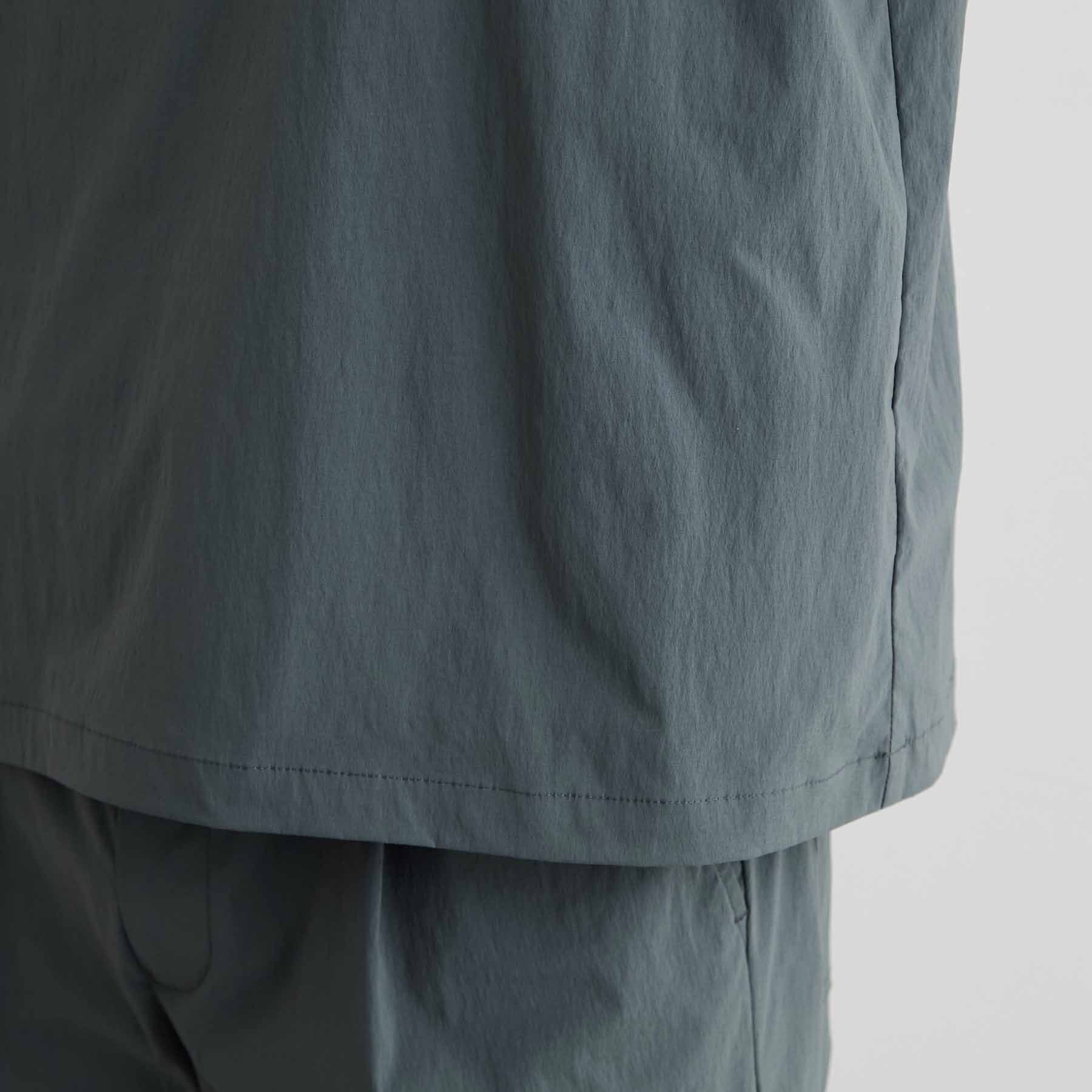 THE SHOP TK「【接触冷感/洗濯機OK／セットアップ可】ナイロンストレッチ半袖Tシャツ」|Tシャツ・カットソー|