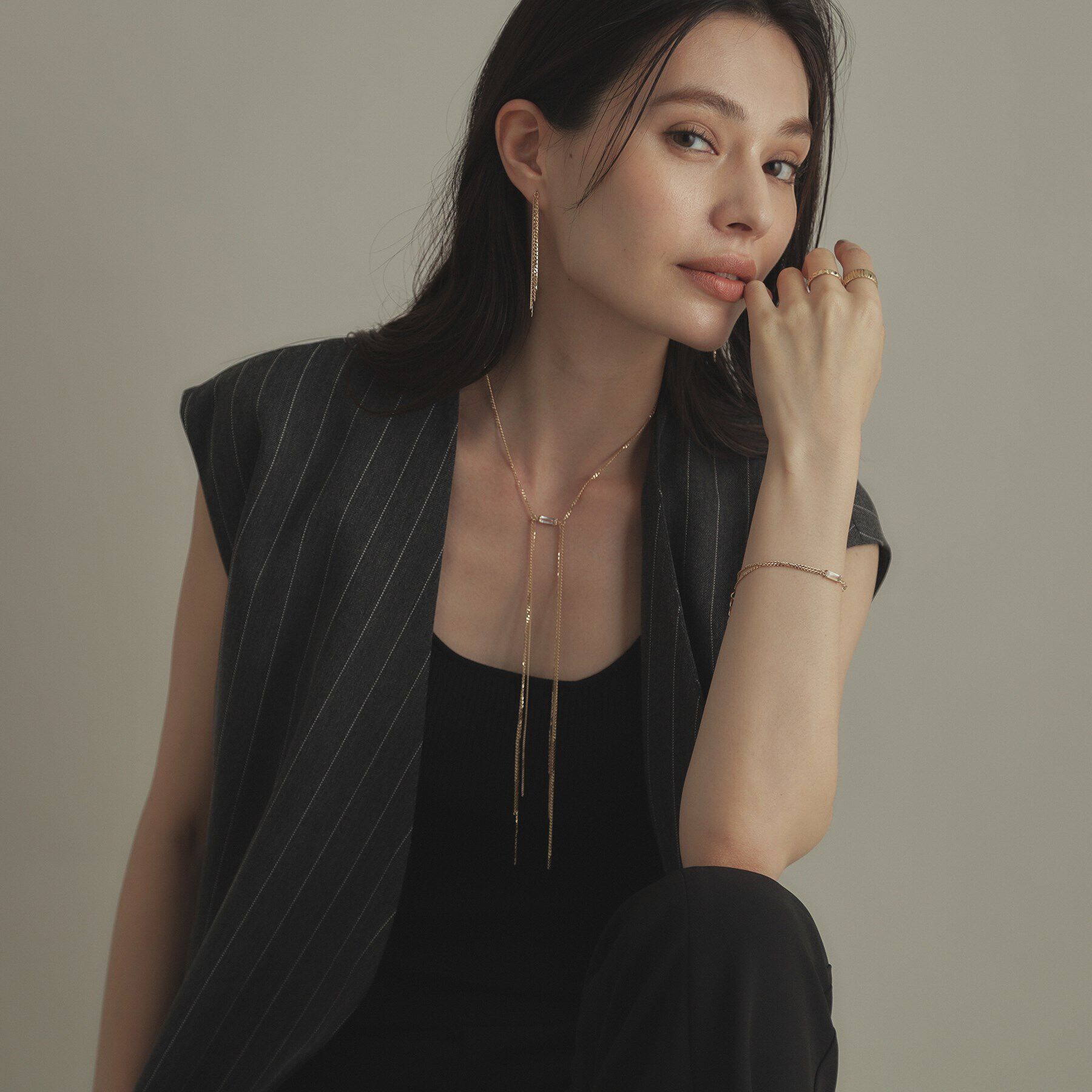 COCOSHNIK「K10キヘイミックスチェーンフリンジ スタッドピアス」|ピアス|