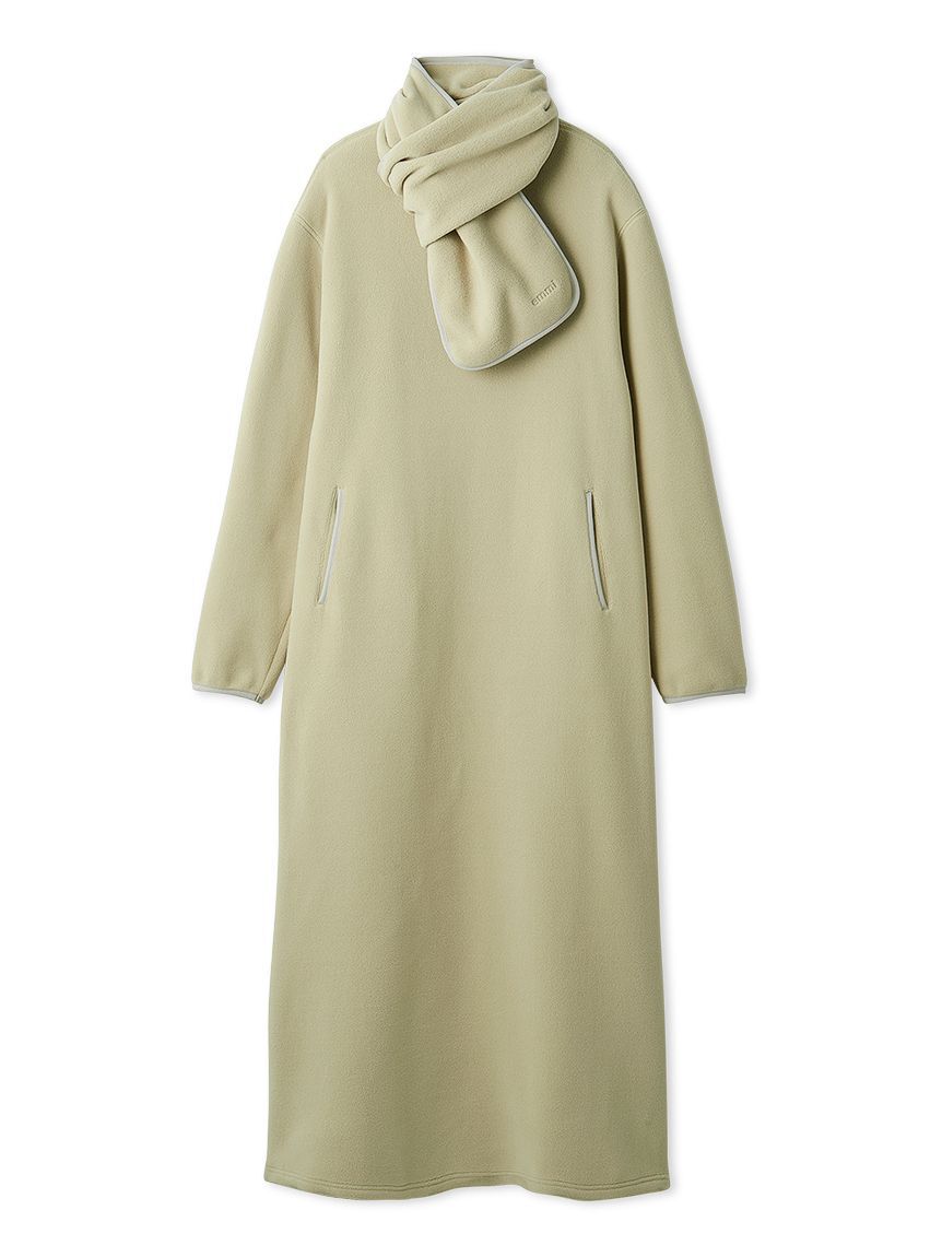 emmi atelier「【セットアイテム】eco ストール付きフリースワンピース」|ワンピース|