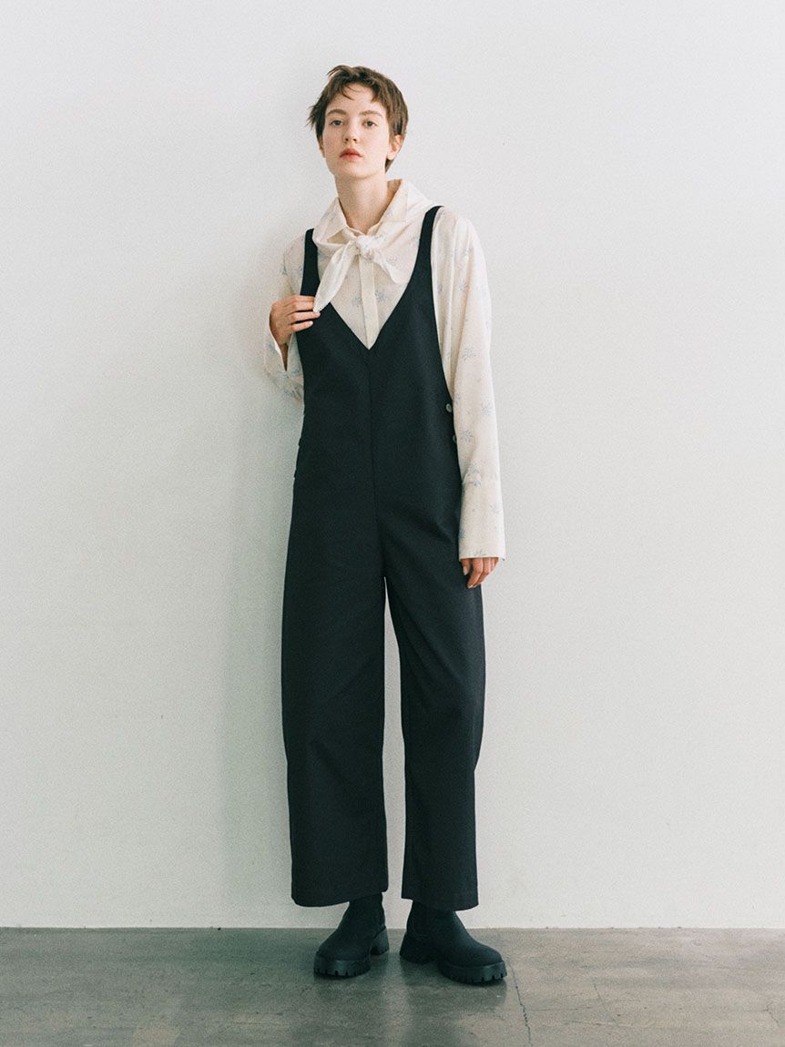emmi atelier「【Dickies(R)&times;emmi】ワイドサロペット」|ワンピース|BLK