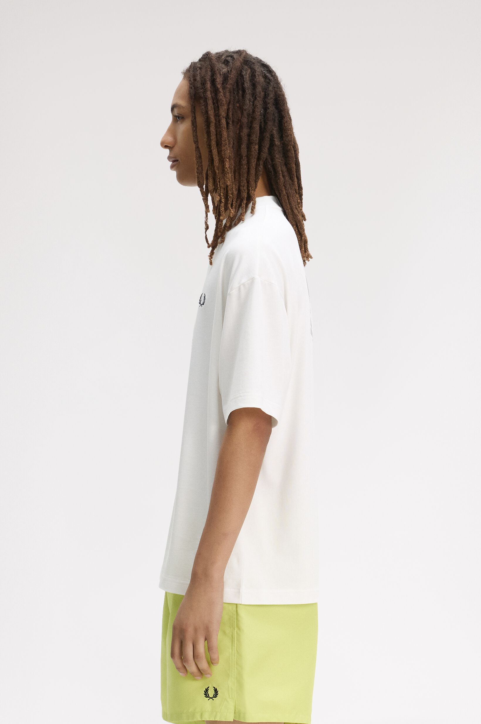FRED PERRY 「Back Print Laurel Wreath T-Shirt／ロゴバックプリントローレルリースTシャツ」|Tシャツ・カットソー|