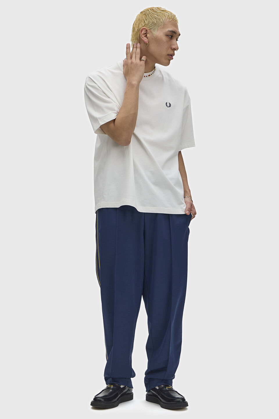 FRED PERRY 「Back Print Laurel Wreath T-Shirt／ロゴバックプリントローレルリースTシャツ」|Tシャツ・カットソー|
