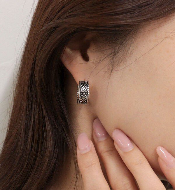 fredy emue「アンティークハート刻印フープピアス」|ピアス|