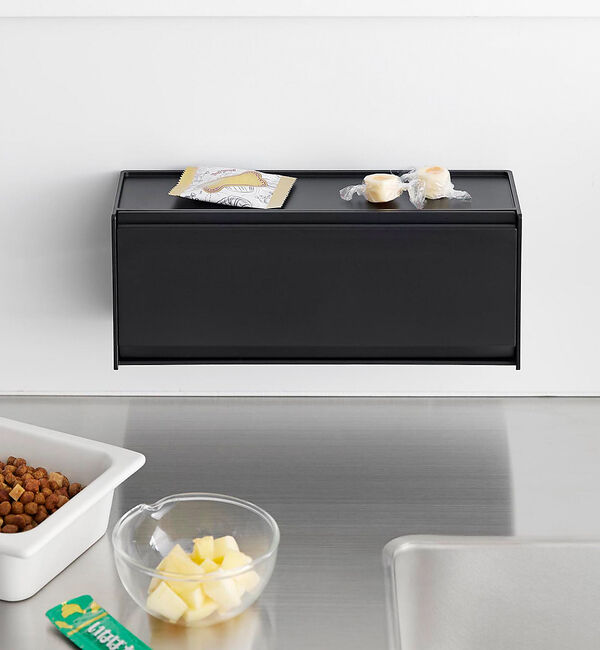 collex「【nooks】山崎実業 マグネットペットおやつ収納ケース  磁石で簡単取り付け」|食器・キッチングッズ|ブラック