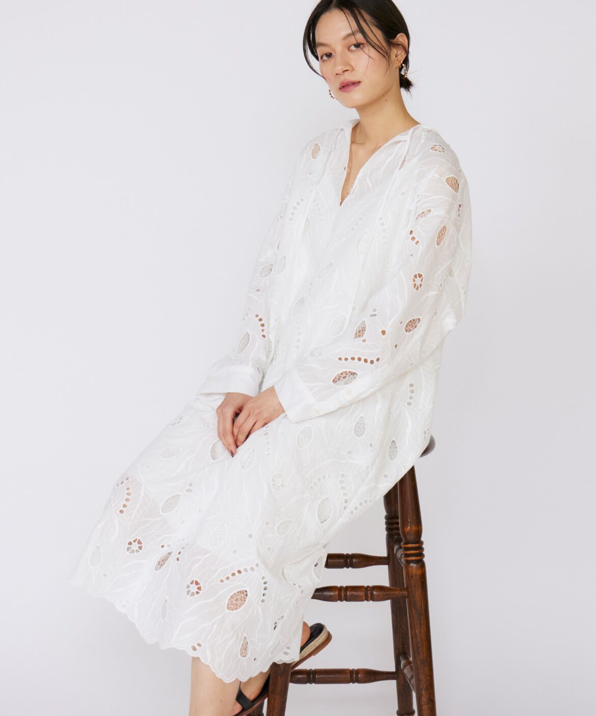 INED「レースカフタンワンピース《la veille by SUPERIOR CLOSET》」|ワンピース|オフホワイト1
