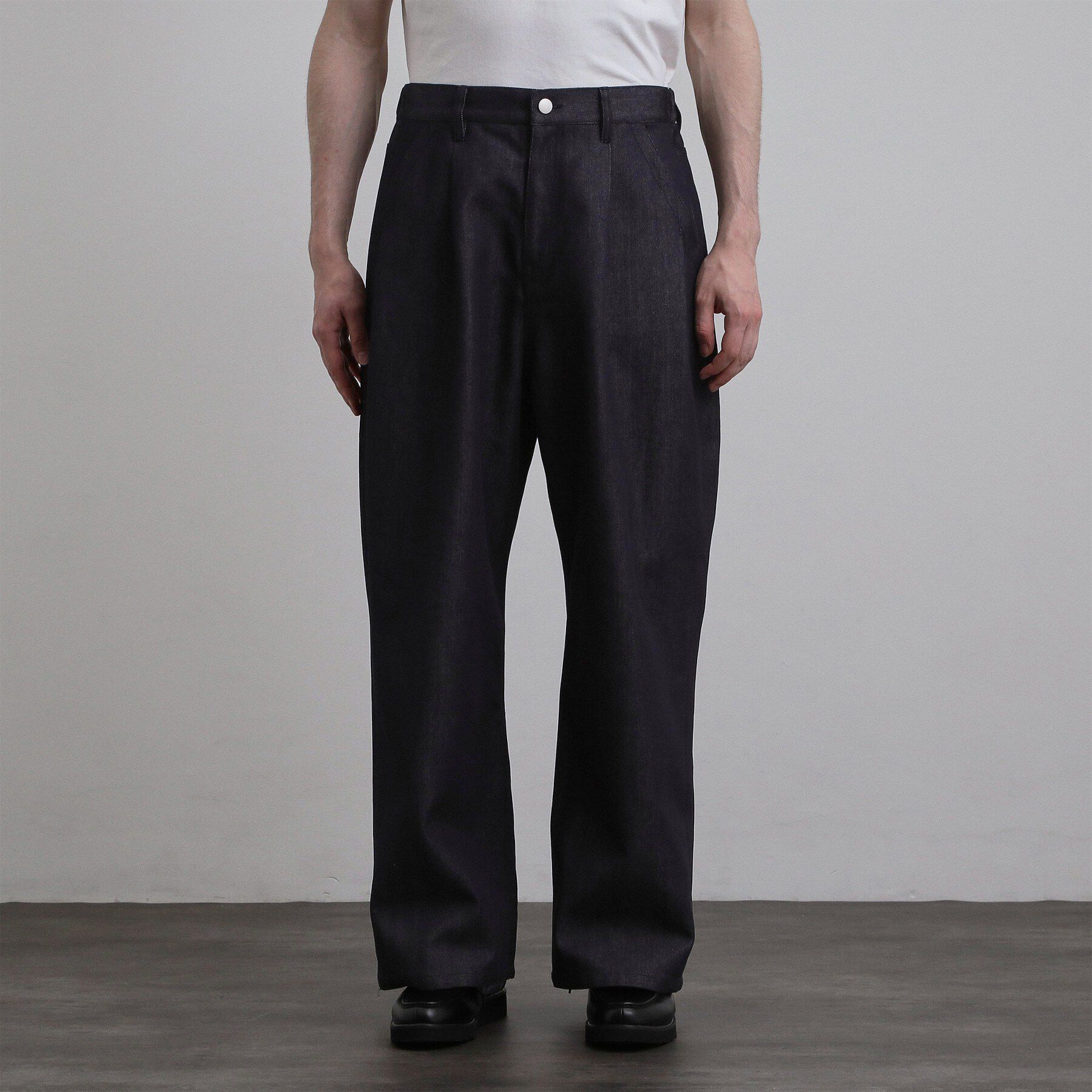 tk.TAKEO KIKUCHI「【色褪せしにくいデニム】Comfy Fadeless Denim Seriesワイドストレートデニム」|デニム|