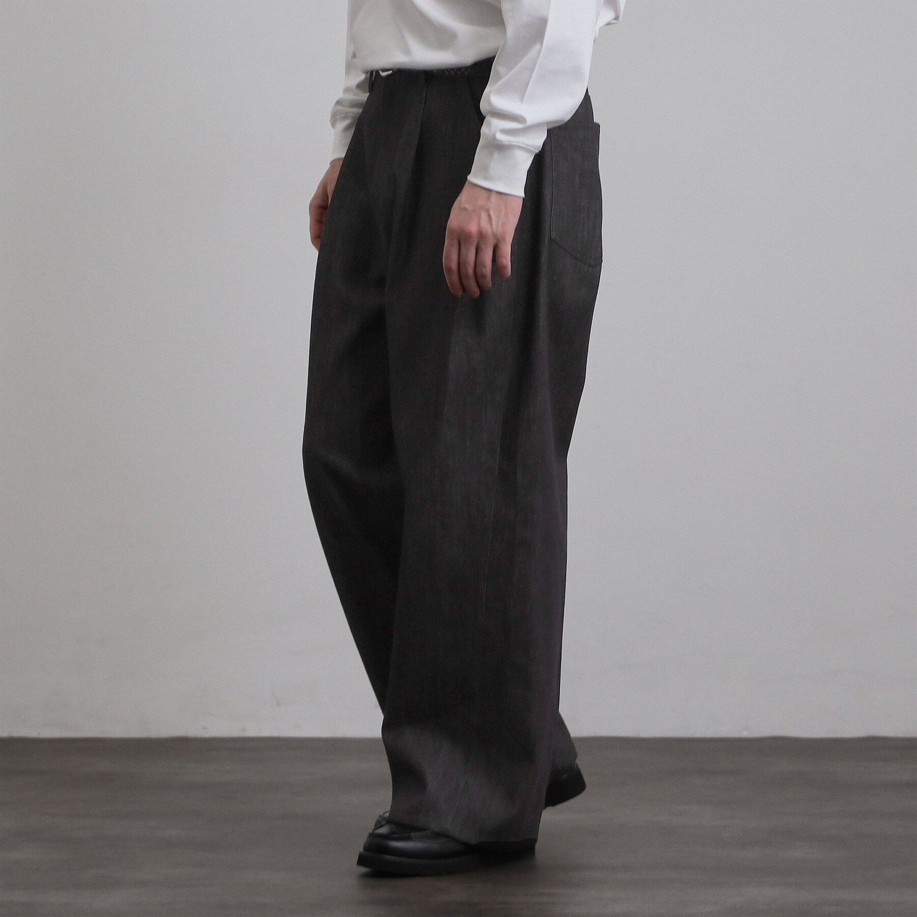 tk.TAKEO KIKUCHI「【色褪せしにくいデニム】Comfy Fadeless Denim Seriesワイドストレートデニム」|デニム|