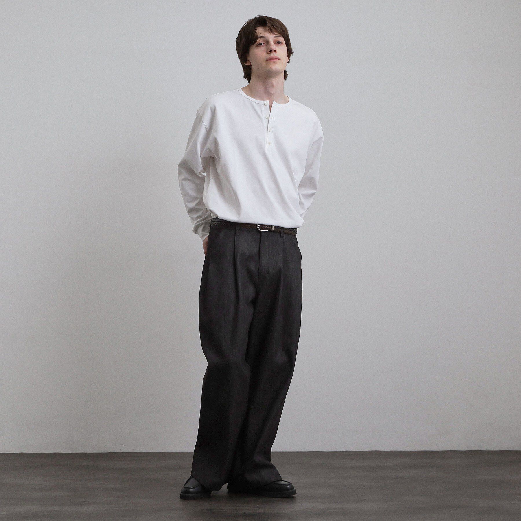 tk.TAKEO KIKUCHI「【色褪せしにくいデニム】Comfy Fadeless Denim Seriesワイドストレートデニム」|デニム|