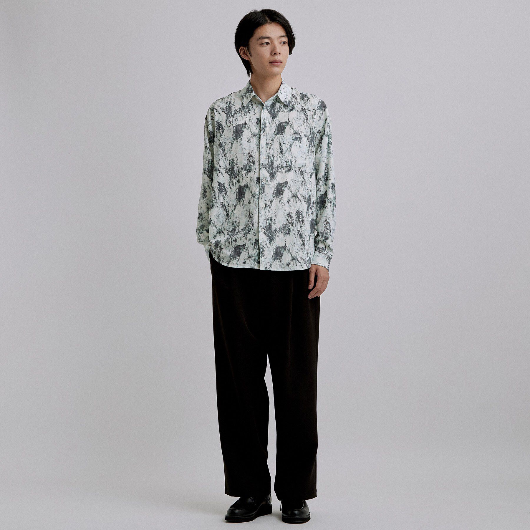 tk.TAKEO KIKUCHI「アブストペイント柄シャツ」|シャツ・ブラウス|