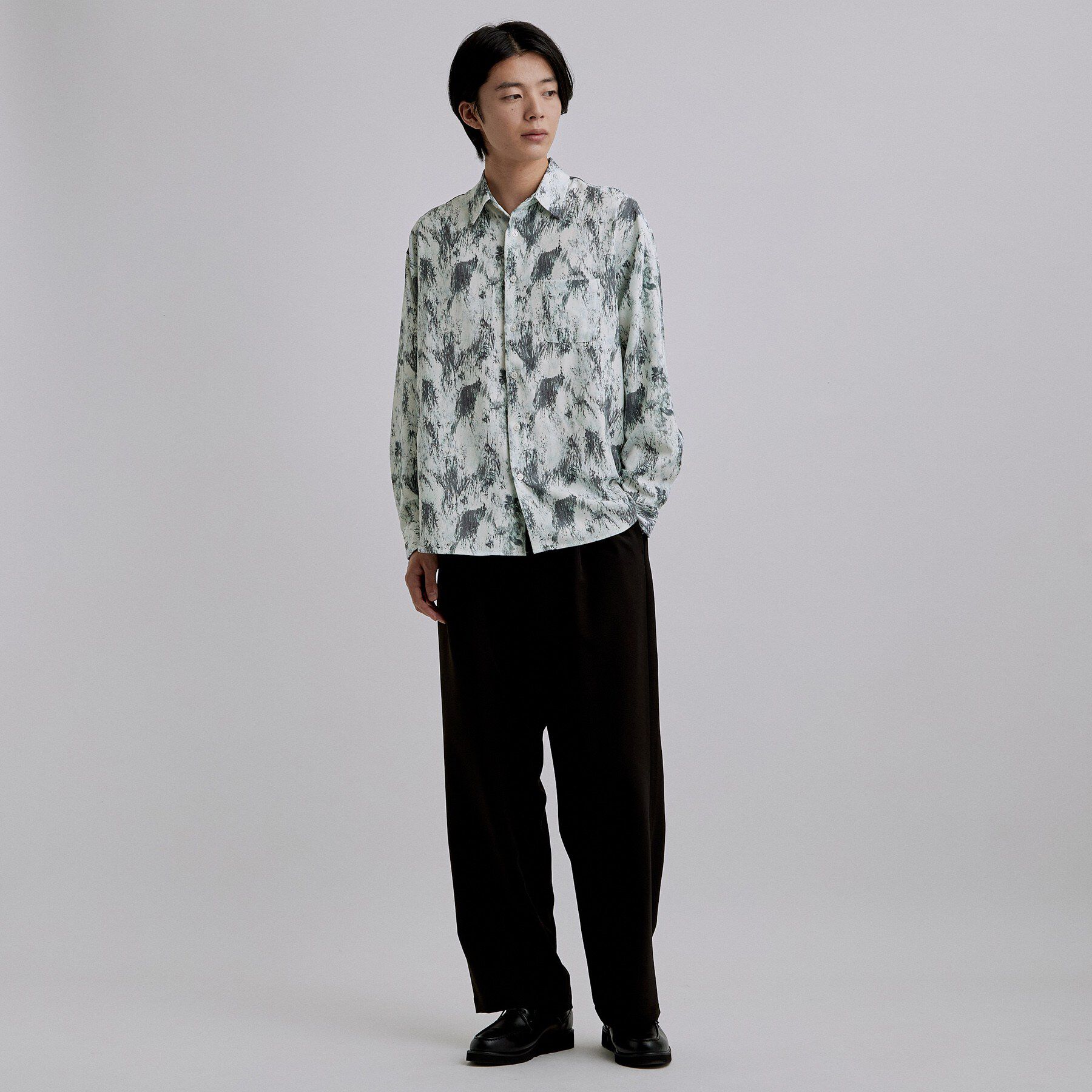 tk.TAKEO KIKUCHI「アブストペイント柄シャツ」|シャツ・ブラウス|