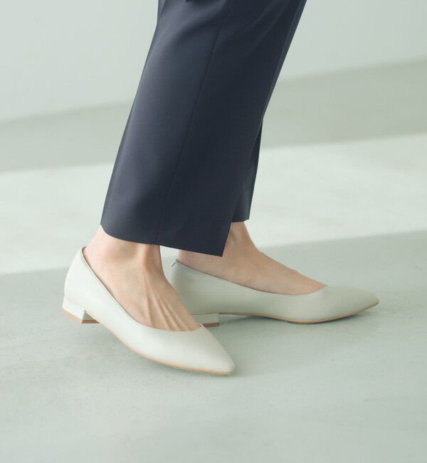 UNITED ARROWS green label relaxing「ポインテッド メタルライン フラットパンプス 撥水」|パンプス|OFF WHITE