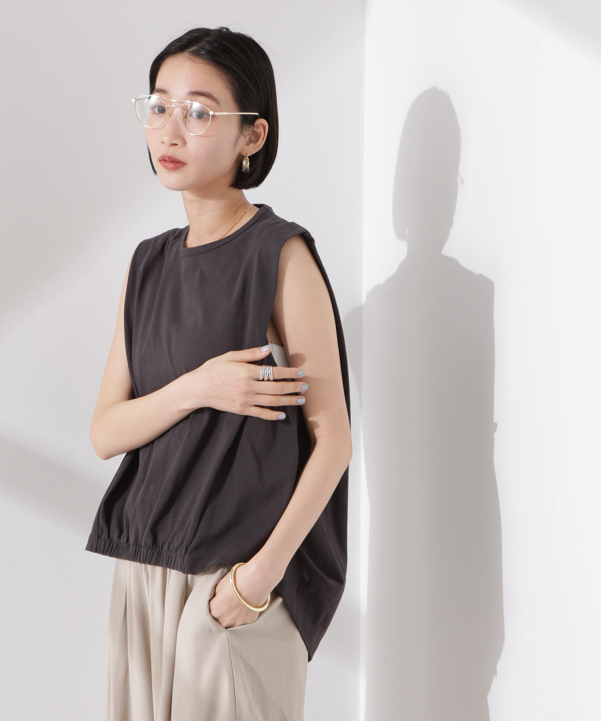 nano･universe「ドライタッチ天竺フロントギャザーヘムノースリーブトップス」|Tシャツ・カットソー|