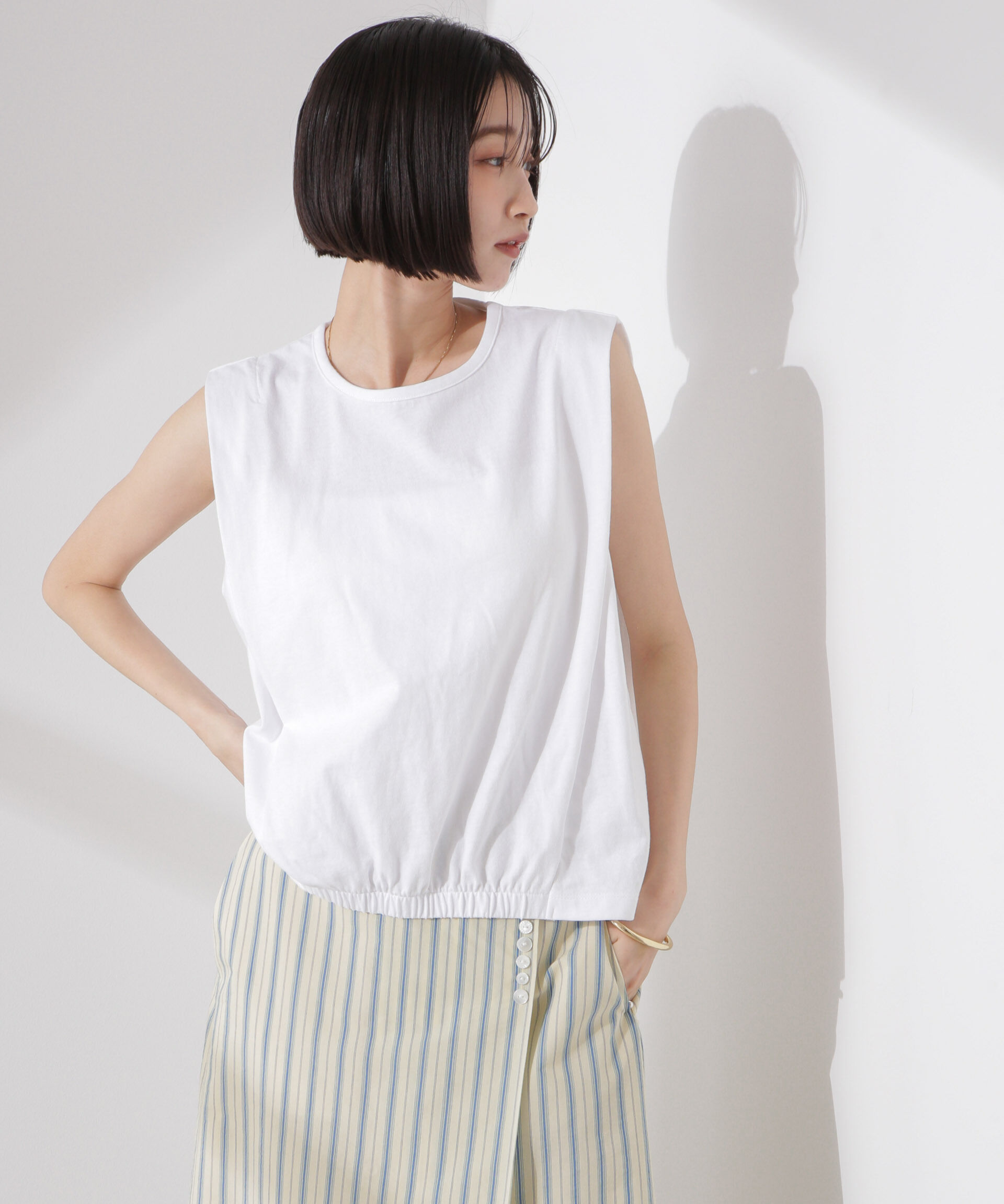 nano･universe「ドライタッチ天竺フロントギャザーヘムノースリーブトップス」|Tシャツ・カットソー|