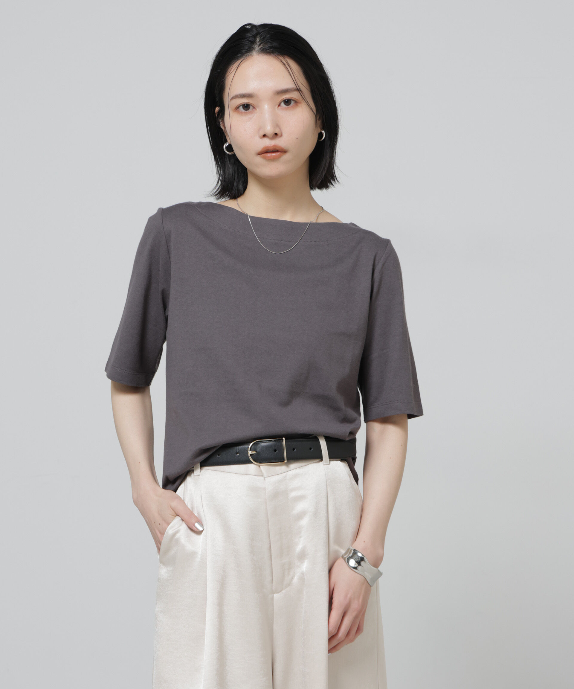 NANO universe「〈追加〉Anti Soaked(R) 汗染み防止ボートネックTシャツ」|Tシャツ・カットソー|チャコール3