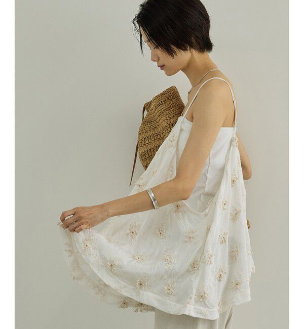 SALON adam et rope'「【crinkle crinkle crinkle】別注レーヨンシャンタン 3D刺繍キャミソール」|キャミソール|