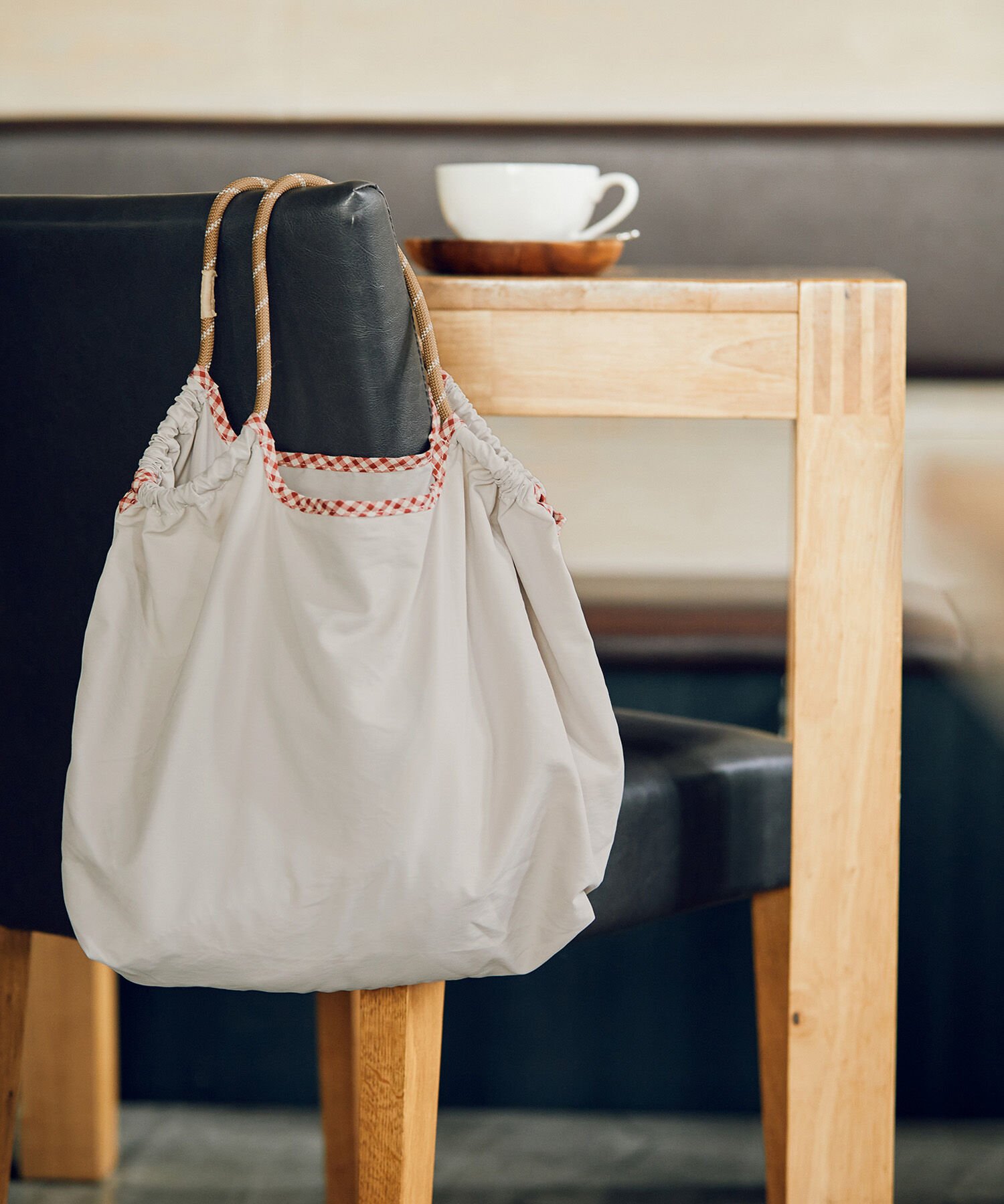 ROPE PICNIC PASSAGE「【comif(コミフ)&times;ROPE' PICNIC】刺繍トートバッグ」|トートバッグ|
