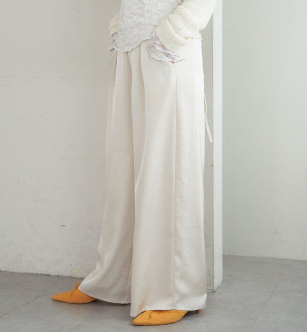  「【3サイズ展開】【ウォッシャブル】サテンワイドパンツ」|チノ|
