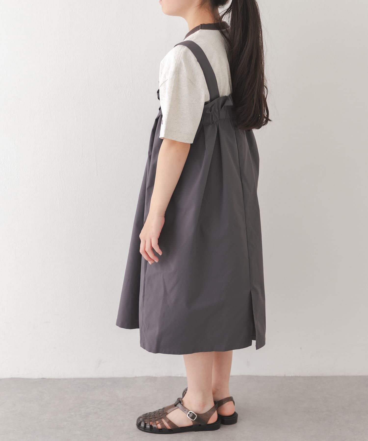 URBAN RESEARCH DOORS「『接触冷感/イージーケア』撥水ワークジャンパースカート(KIDS)」|ワンピース|