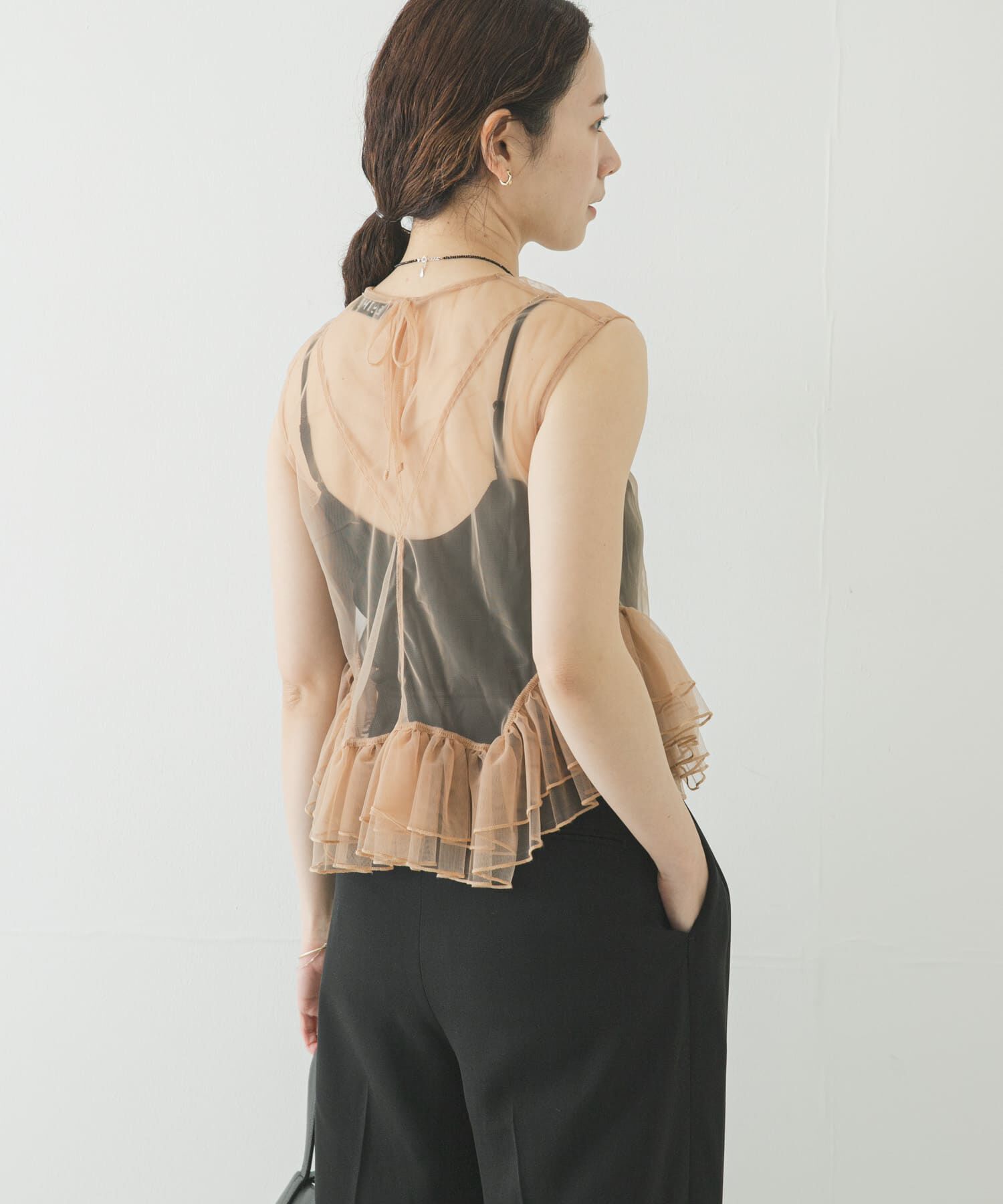 URBAN RESEARCH「ESTHE　TULLE PEPLUM RUFFLE TOP」|シャツ・ブラウス|