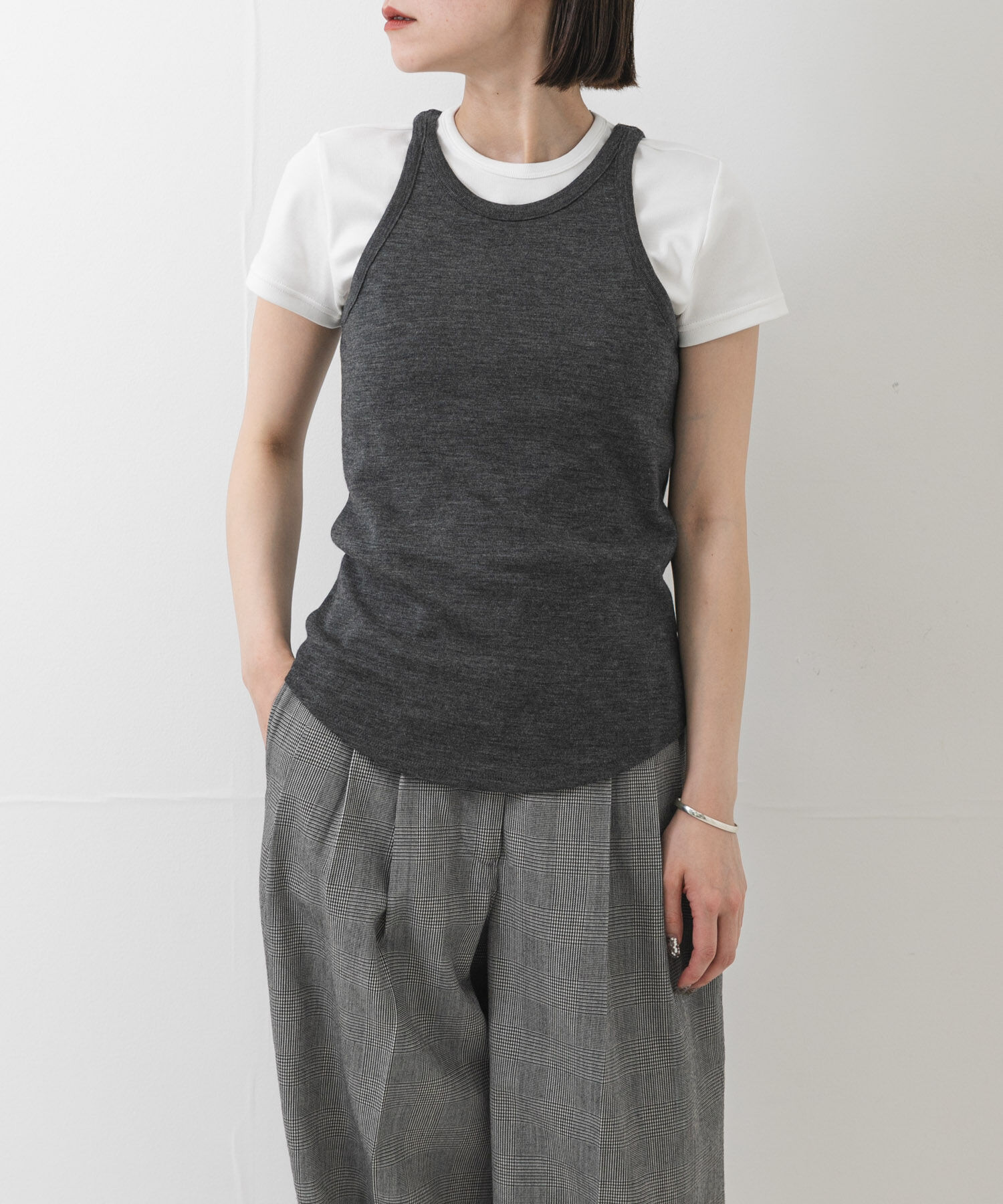URBAN RESEARCH「new basic　WASHABLE WOOL TANK TOP」|ニット・セーター|チャコールグレー