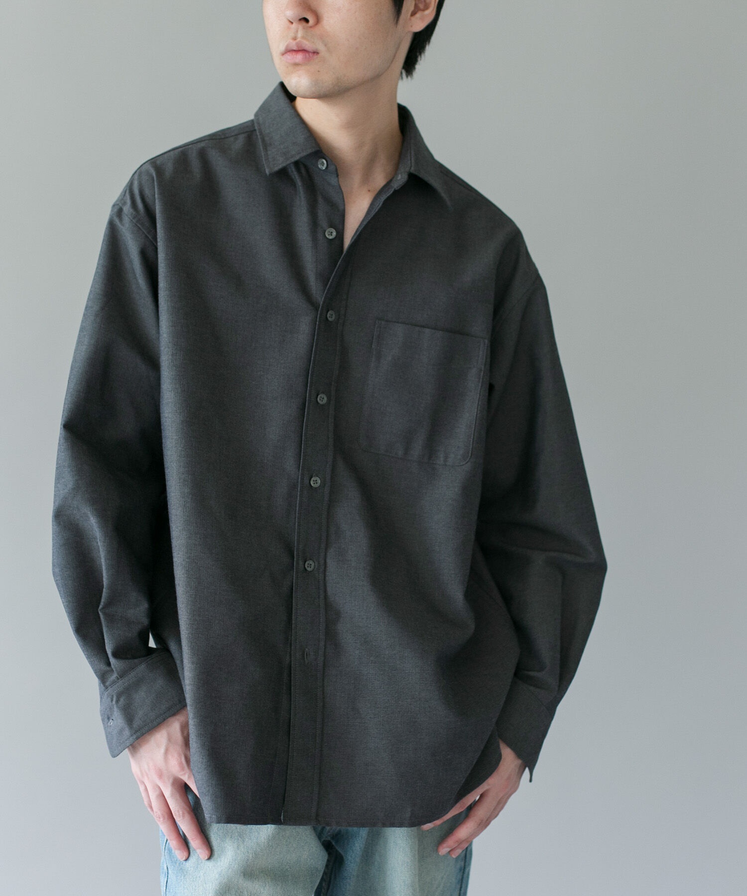 URBAN RESEARCH DOORS「DRYMIX オックス ロングスリーブ シャツ」|シャツ・ブラウス|チャコールグレー