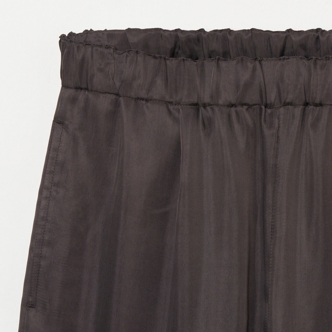 HELIOPOLE「HELIOPOLE CUPRO SLIT EASY PANTS」|チノ|
