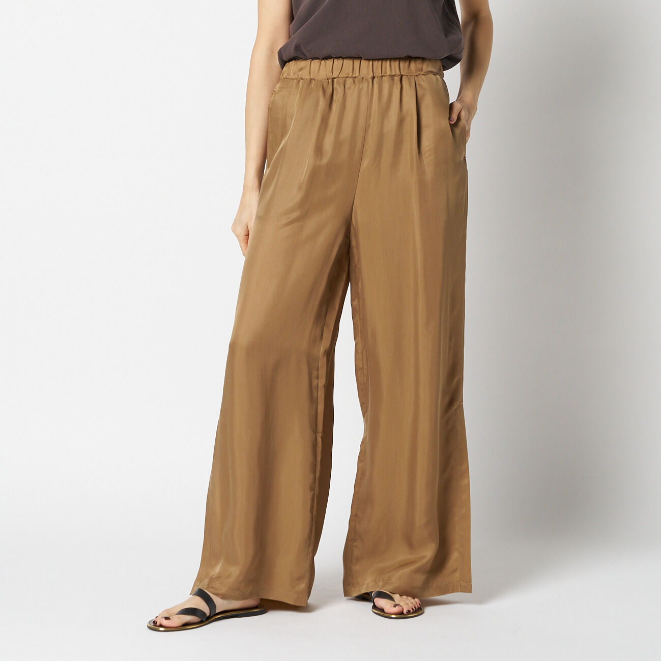 HELIOPOLE「HELIOPOLE CUPRO SLIT EASY PANTS」|チノ|
